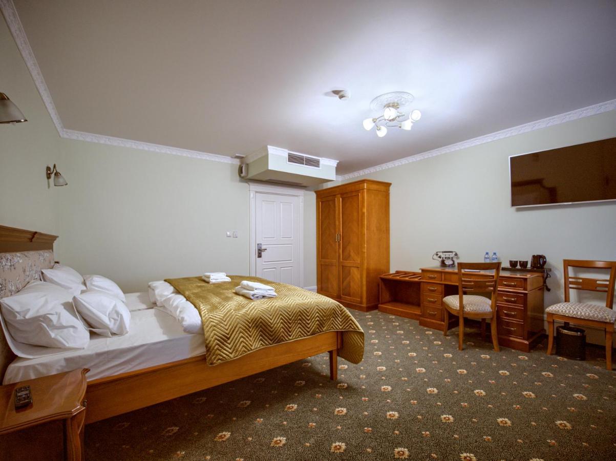 ApartHotel Hubertus Bialystok Bagian luar foto