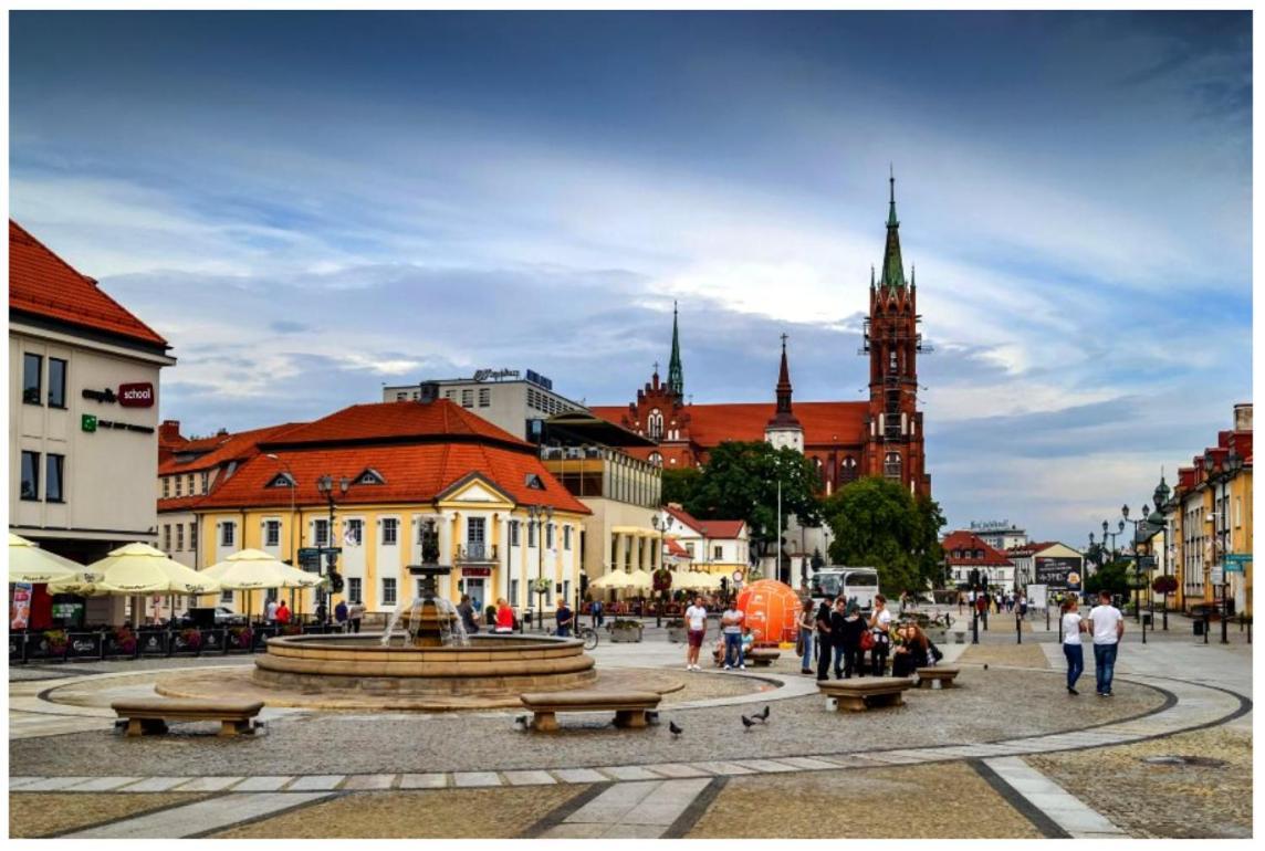 ApartHotel Hubertus Bialystok Bagian luar foto